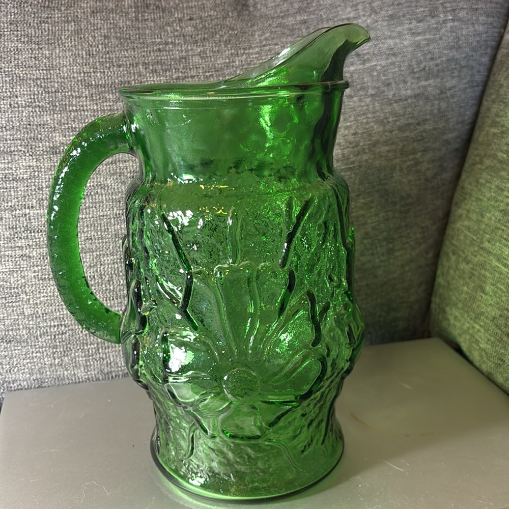 Vintage Green Rainflower Pitcher Anchor Hocking EUC - Picture 3 of 8